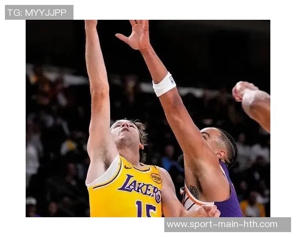 马威与杰伦格林缺席对湖人季前赛布克预计将参与比赛 马威与杰伦格林缺席对湖人季前赛布克预计将参与比赛