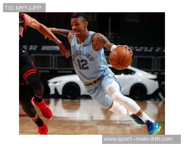 狄龙表现起伏不定17投7中三分火力全开贡献21分助球队争胜 狄龙表现起伏不定17投7中三分火力全开贡献21分助球队争胜