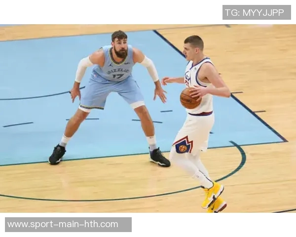 穆雷称赞瓦兰实力被低估认为其篮下表现稳定对抗能力强大 穆雷称赞瓦兰实力被低估认为其篮下表现稳定对抗能力强大