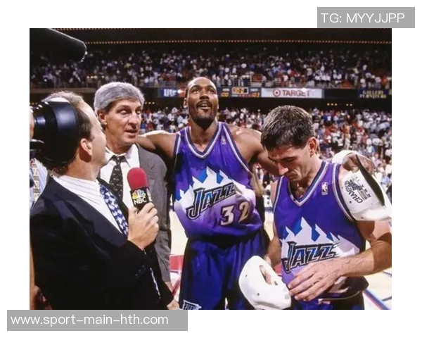 霍里:詹姆斯退役不会随意决定必将盛大宣布如同决定一的方式 霍里:詹姆斯退役不会随意决定必将盛大宣布如同决定一的方式