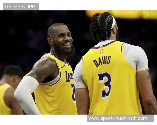 美记分析詹姆斯与东契奇重叠功能浓眉小里搭档更为合适 美记分析詹姆斯与东契奇重叠功能浓眉小里搭档更为合适