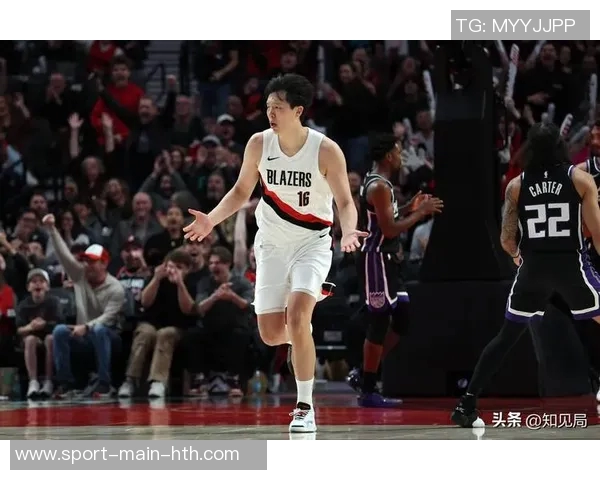 白帝季前赛表现惊艳怀特22分钟内高效砍下16分7板5助3帽 白帝季前赛表现惊艳怀特22分钟内高效砍下16分7板5助3帽